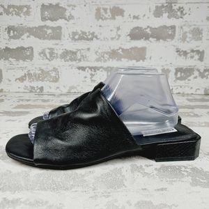 Steve Madden Black Leather Sandals